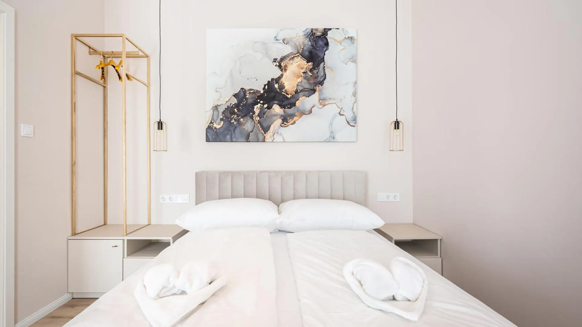 W30 - Wesselenyi Charming Apartment - Best Location By Bqa Budapest